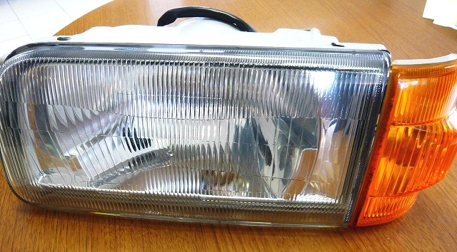 Carry / Every - Headlight Assembly (Passenger/Left side) [used]